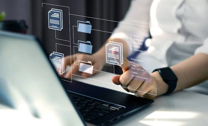 أفضل أنظمة إدارة الوثائق والأرشفة الرقمية للشركات في السعودية